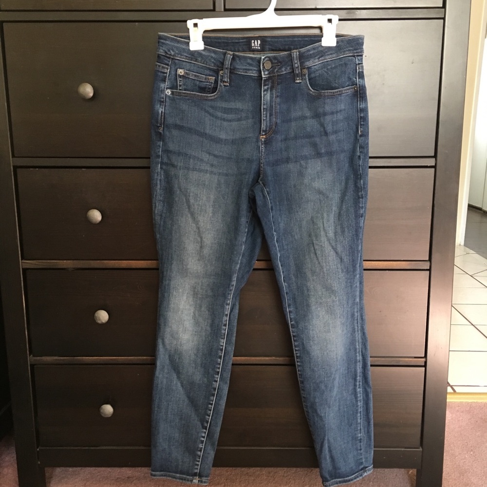GAP Curvy True Skinny Jeans